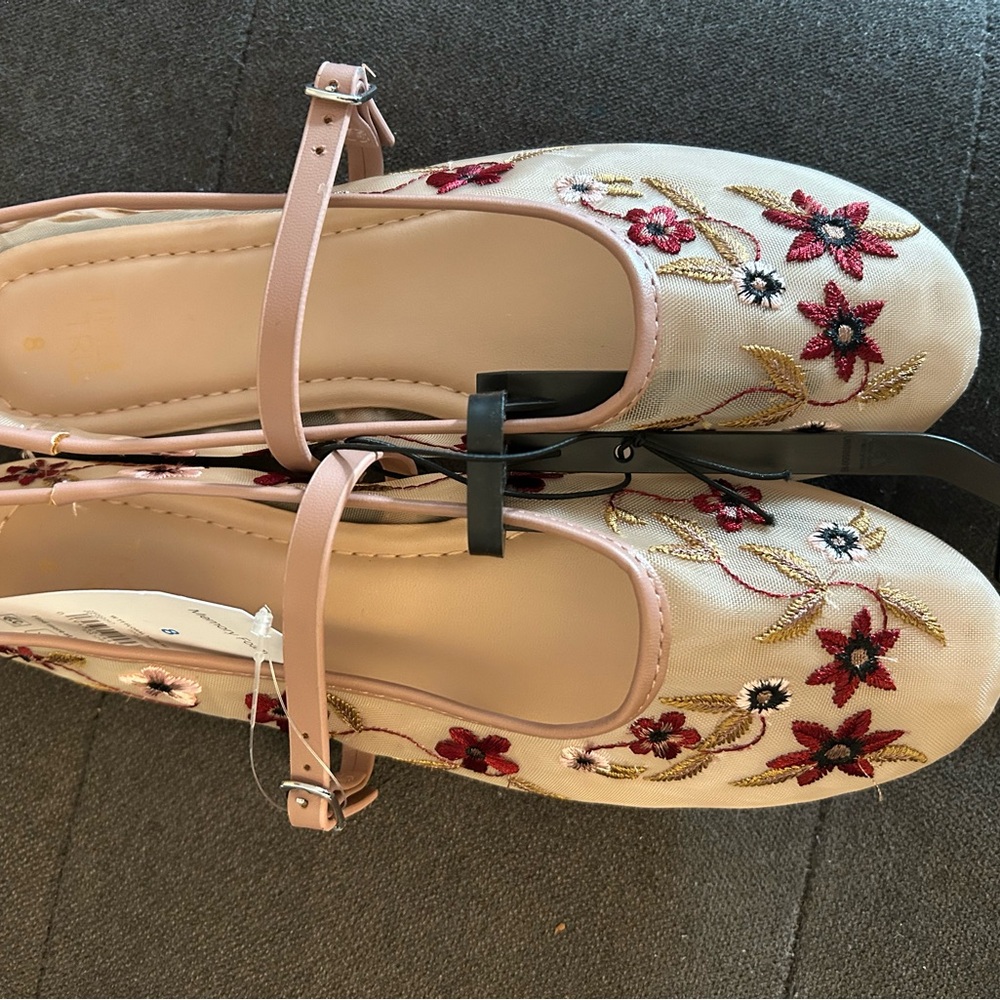 Time and Tru Women's Floral Embroidered Flats - Cream and Red - Picture 3 of 7